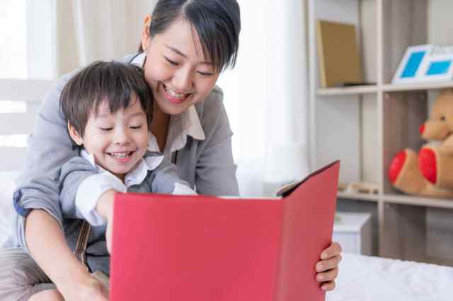 benefits-of-mindfulness-for-kids-learning มีปฏิสัมพันธ์กับลูกระหว่างอ่านหนังสือ เพื่อปลูกฝังนิสัยรักการอ่าน