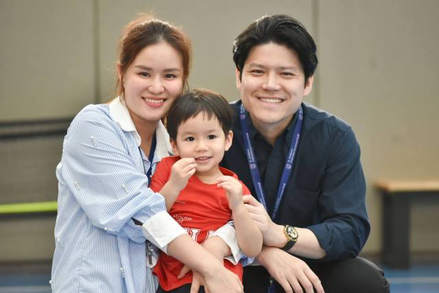 creativity-in-kids คุณพ่อคุณแม่ที่สนับสนุนความคิดสร้างสรรค์ของลูก จะทำให้เด็กมีความสุข