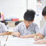 การเรียนรู้ภาษาที่ 3 ทำให้เด็กมีทักษะการจดจำเนื้อหาในห้องเรียนดีขึ้นกว่าเดิม