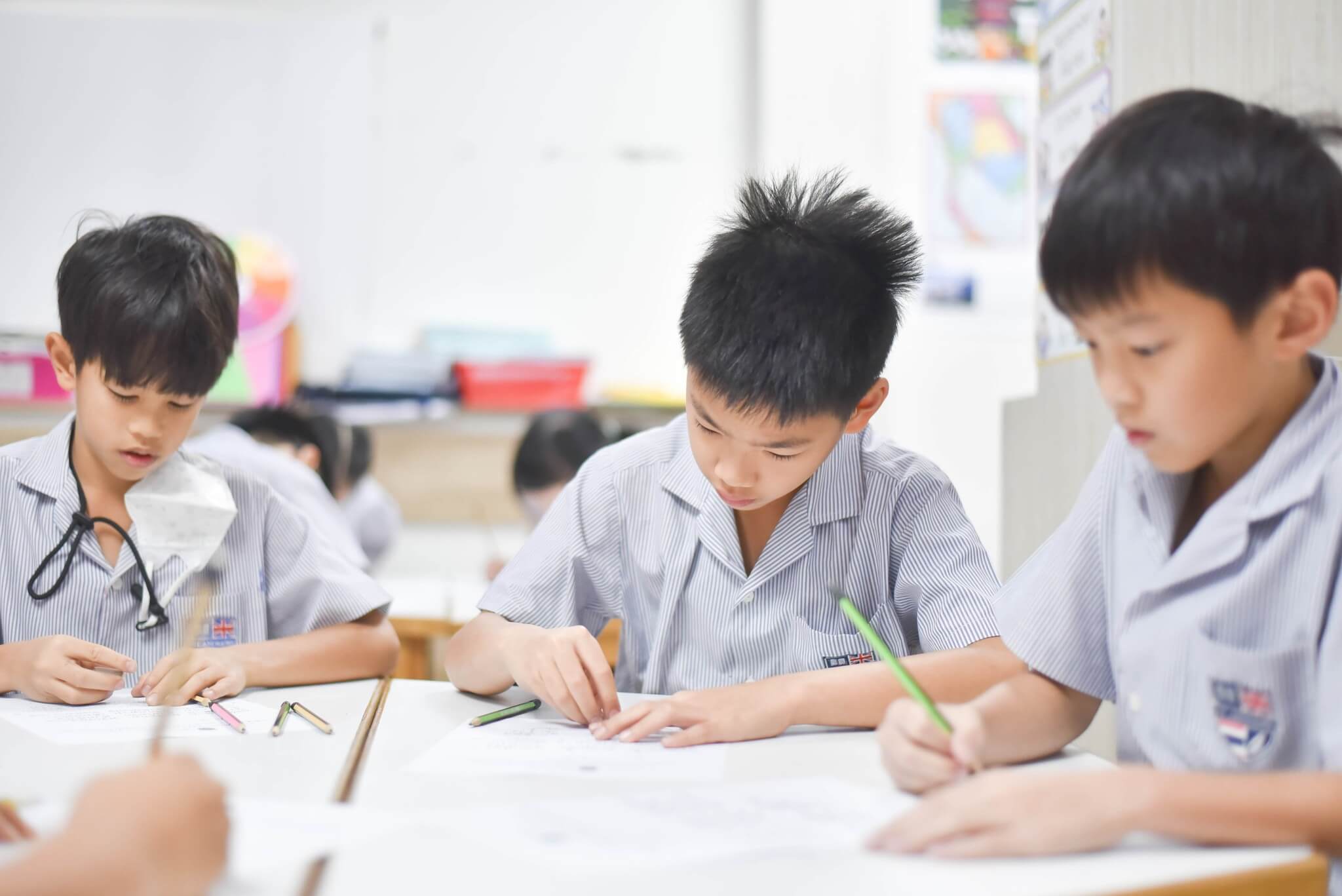 การเรียนรู้ภาษาที่ 3 ทำให้เด็กมีทักษะการจดจำเนื้อหาในห้องเรียนดีขึ้นกว่าเดิม