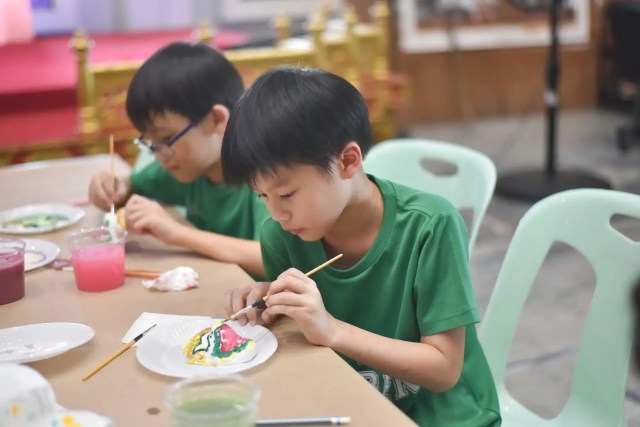 benefits-of-art-therapy-kids ศิลปะบำบัด ช่วยทำให้เด็กรู้เท่าทันอารมณ์ของตัวเองมากขึ้น