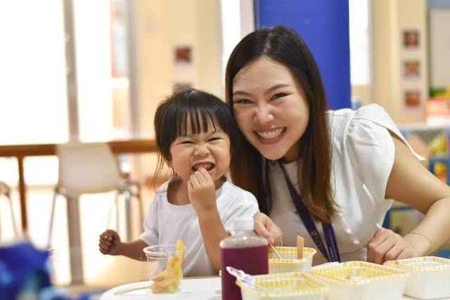พัฒนาการด้านอารมณ์ที่สมบูรณ์ จะทำให้เด็กมีความสัมพันธ์ที่ดีกับพ่อแม่และคนรอบข้าง