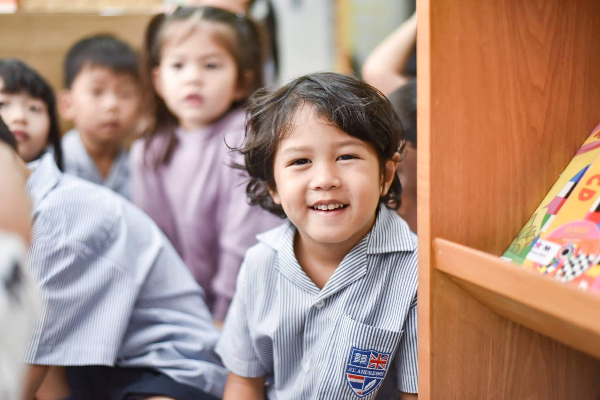 พัฒนาการด้านอารมณ์ คือ การรับรู้ แสดงออก และจัดการอารมณ์ของตนเอง