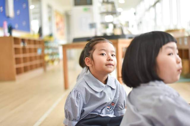 life-skill-lessons-build-emotional-intelligence-and-openness วิชาพัฒนาทักษะช่วยให้เด็กมีความฉลาดทางอารมณ์ และกล้าปรึกษาพ่อแม่อย่างเปิดเผยขึ้น