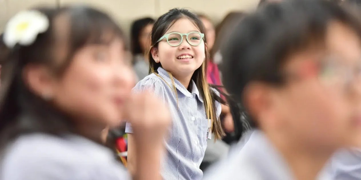 ความฉลาดทางอารมณ์ ทำให้เด็กเข้าสังคมและปรับตัวเข้าเพื่อนได้ง่ายขึ้น