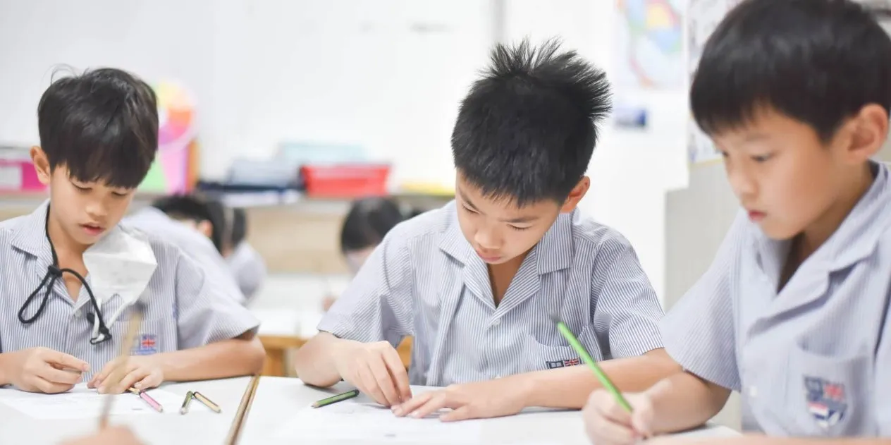 การเรียนรู้ภาษาที่ 3 ทำให้เด็กมีทักษะการจดจำเนื้อหาในห้องเรียนดีขึ้นกว่าเดิม