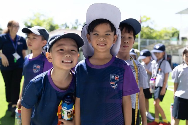 พ่อแม่ควรถามความสมัครใจของลูก ก่อนย้ายไปเรียนโรงเรียนนานาชาติ