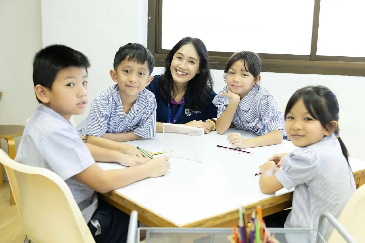 การย้ายไปเรียนโรงเรียนนานาชาติ ควรเช็กหลักสูตรและเตรียมความพร้อมด้านภาษาให้ลูกก่อน