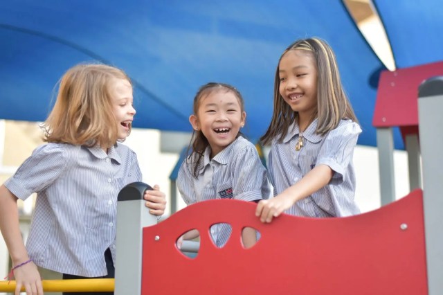 before-transferring-your-child-to-a-new-school-mid-term,-you-should-assess-their-prior-knowledge-before-enrollment ก่อนจะพาลูกย้ายโรงเรียนกลางเทอม ควรประเมินความรู้ก่อนเข้าเรียน